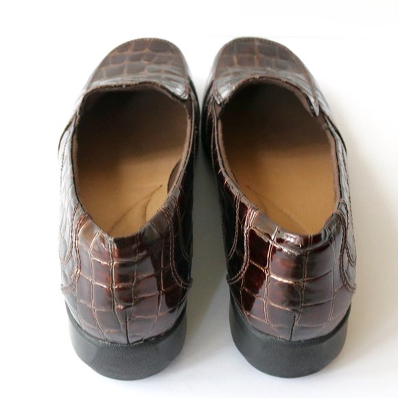 Clarks Loafers - Picture 4 of 7
